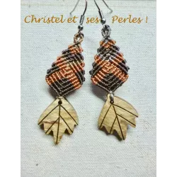 Boucles d'oreilles macramé marrons feuilles bois