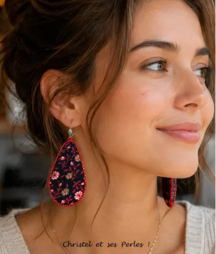 Boucles d'oreilles gouttes tissu floral rouge et noir