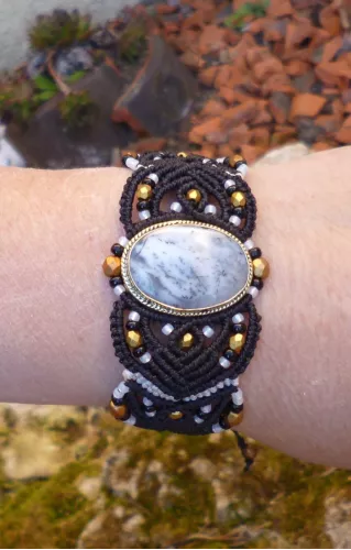 Bracelet macramé et Agate Dendritique sertie