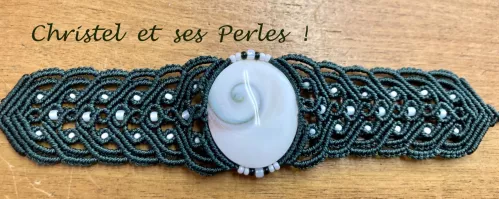 Bracelet macramé baroque et Oeil de Sainte Lucie