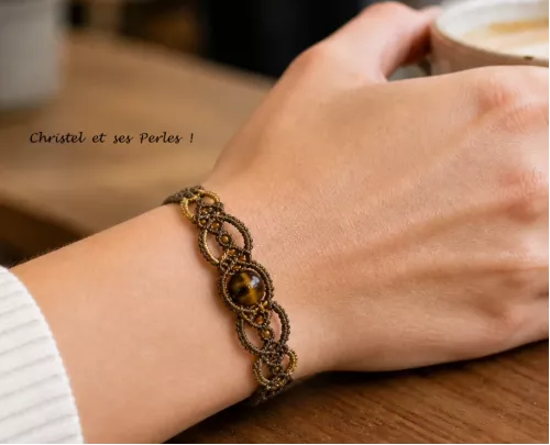 Bracelet macramé dentelle et Oeil de tigre