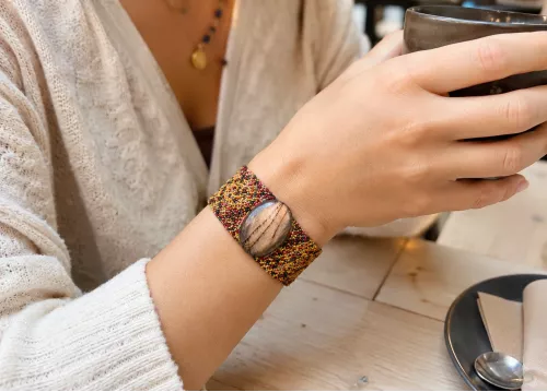 KILT : bracelet artisanal femme macramé avec pierre naturelle Labradorite