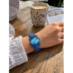 Bracelet artisanal en labradorite et micro-macramé bleu