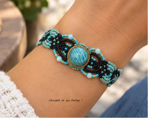 Bracelet macramé et pierre fine naturelle en Amazonite