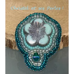 Broche bleu/vert et perle fleur Broche bleu/vert et perle fleur