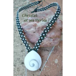 Collier macramé et Oeil de sainte lucie goutte