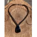 Collier macramé et Hypersthène sertie Collier macramé et Hypersthène sertie