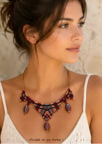 Petit Arcadia : Collier plastron macramé et Jaspe Petit Arcadia : Collier plastron macramé et Jaspe