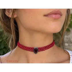 Ras-de-cou macramé rouge avec pierre fine Grenat