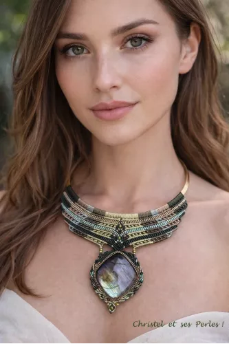 Collection ARCADIA : Plastron macramé et Labradorite camaieu vert