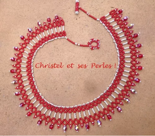 Collier perles rouge et argenté Collier perles rouge et argenté