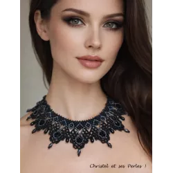Nyrélia, collier dentelle baroque