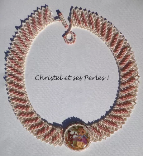 Collier romantique décor porcelaine peinte Collier romantique décor porcelaine peinte
