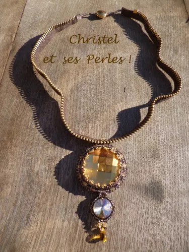 Collier Fermeture éclair et Cabochon verre faceté Collier Fermeture éclair et Cabochon verre faceté
