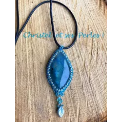 Pendentif Labradorite brodée forme ogive
